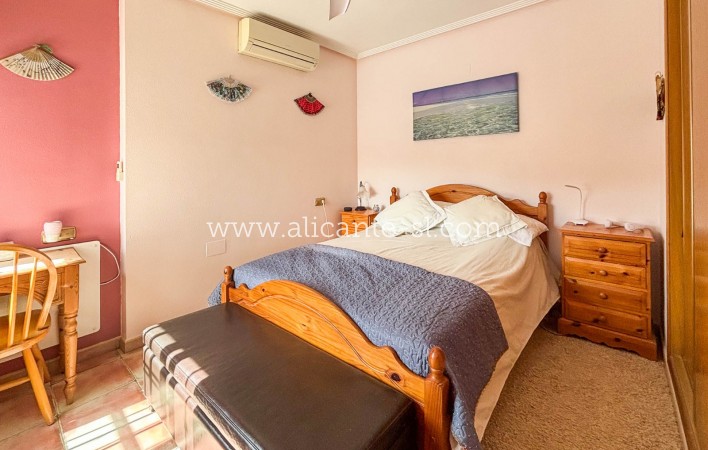 Revente - Villa  - Hondón de las Nieves