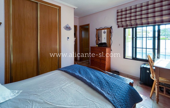 Revente - Villa  - Hondón de las Nieves