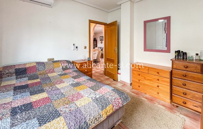 Revente - Villa  - Hondón de las Nieves