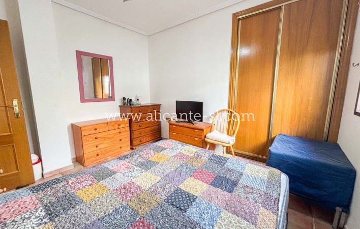 Revente - Villa  - Hondón de las Nieves