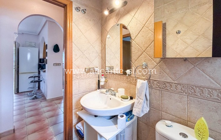 Revente - Villa  - Hondón de las Nieves