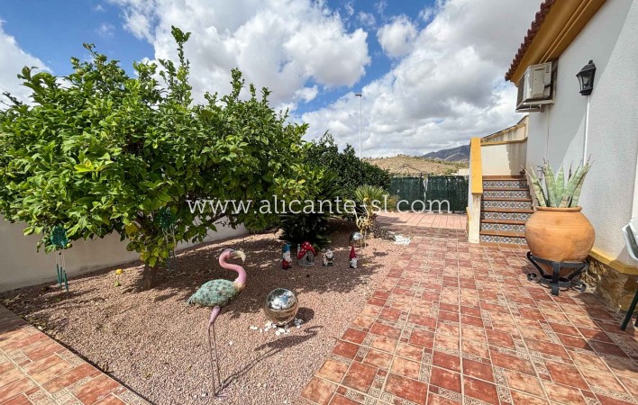 Revente - Villa  - Hondón de las Nieves