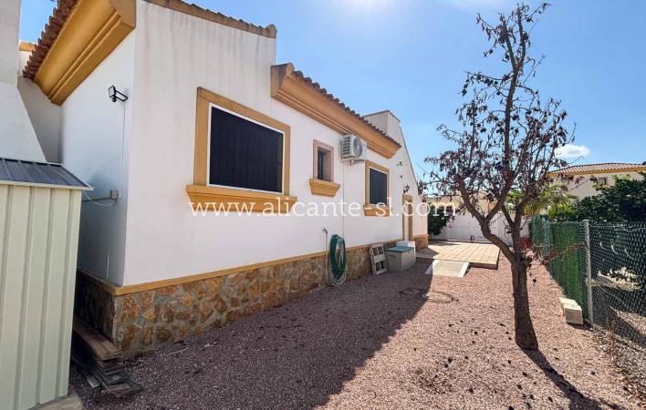 Revente - Villa  - Hondón de las Nieves