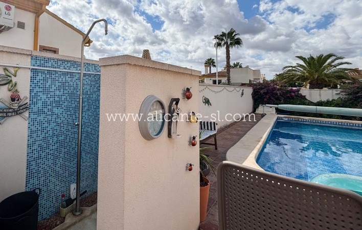 Revente - Villa  - Hondón de las Nieves