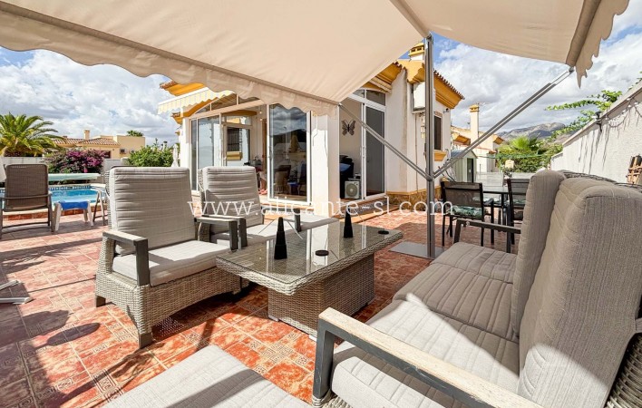 Revente - Villa  - Hondón de las Nieves