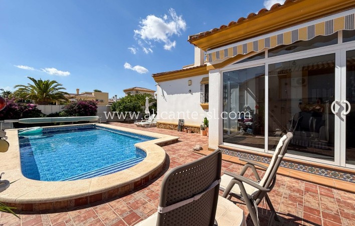 Revente - Villa  - Hondón de las Nieves