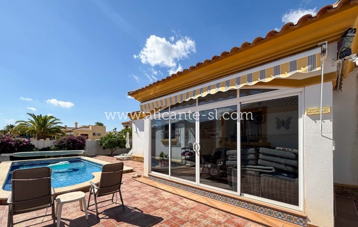 Revente - Villa  - Hondón de las Nieves