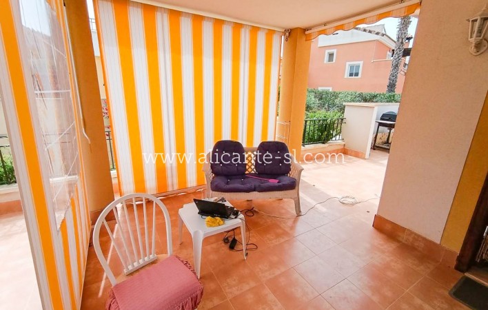 Resale - Villa / Doppelhaushälfte - Hondón de las Nieves