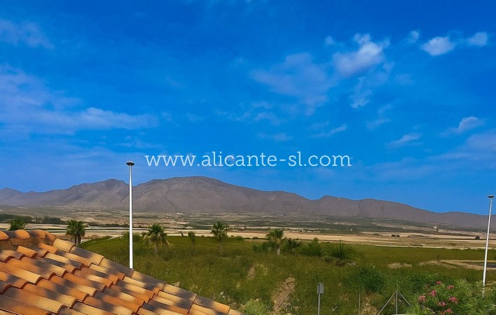 Resale - Villa / Doppelhaushälfte - Hondón de las Nieves