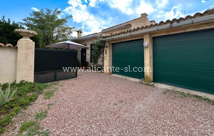 Sale - Country House - La Romana