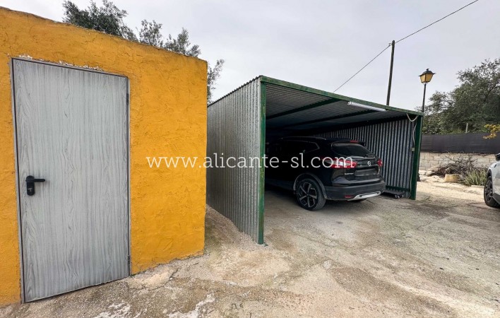 Sale - Villa  - Hondón de las Nieves