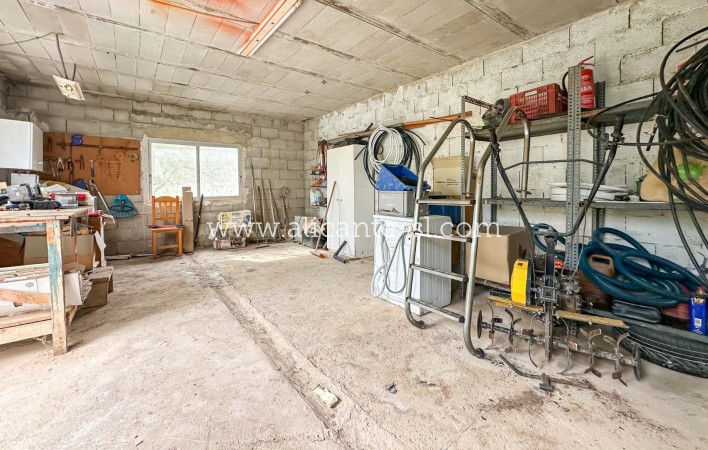 Sale - Villa  - Hondón de las Nieves