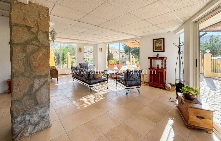 Venta - Finca - Hondón de las Nieves