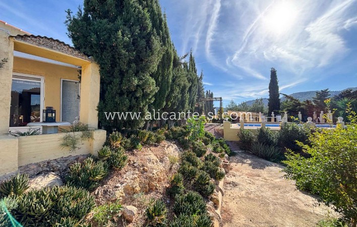 Venta - Finca - Hondón de las Nieves