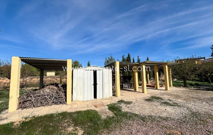 Venta - Finca - Hondón de las Nieves