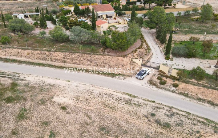 Venta - Finca - Hondón de las Nieves