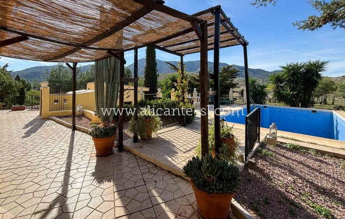 Venta - Finca - Hondón de las Nieves