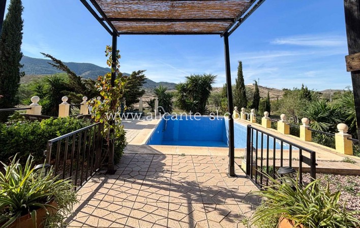 Venta - Finca - Hondón de las Nieves