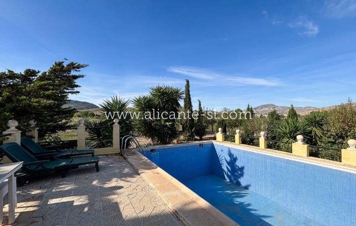 Venta - Finca - Hondón de las Nieves