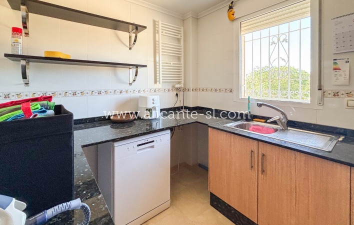 Resale - Villa / Doppelhaushälfte - Hondón de las Nieves