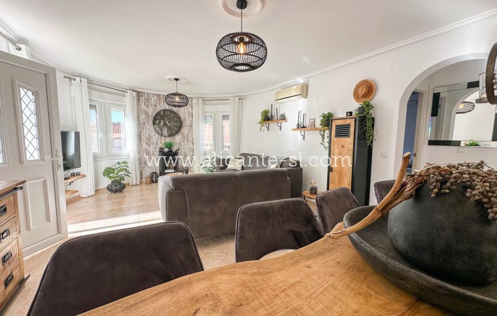 Sale - Villa  - Rojales - Ciudad Quesada