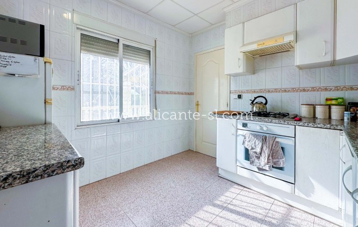 Sale - Finca - Hondón de las Nieves