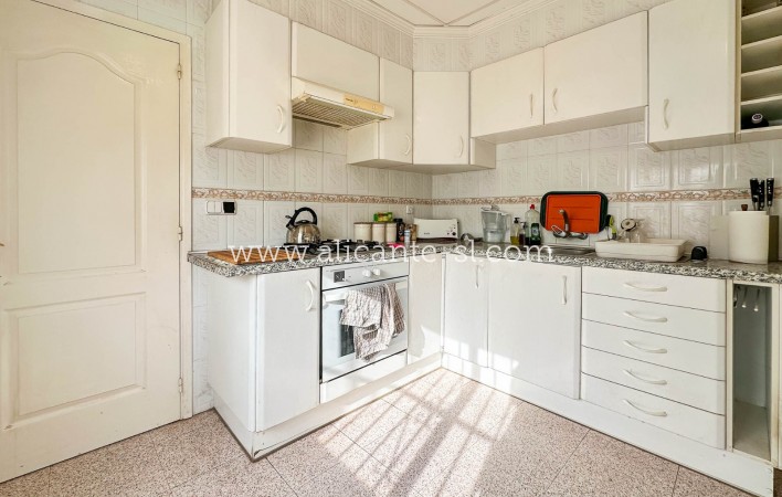 Sale - Finca - Hondón de las Nieves