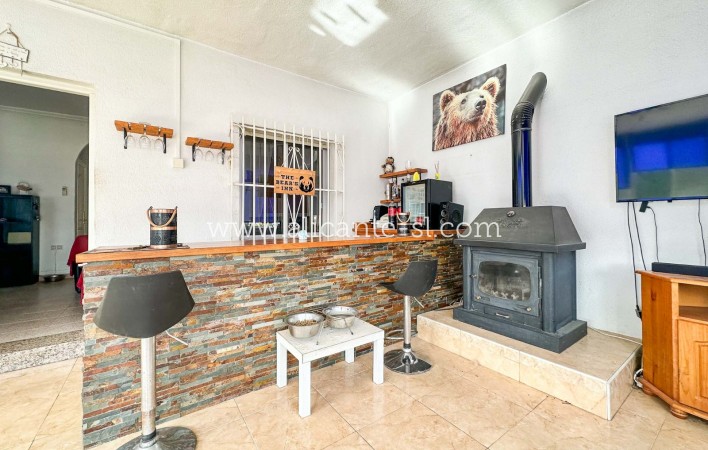 Sale - Finca - Hondón de las Nieves