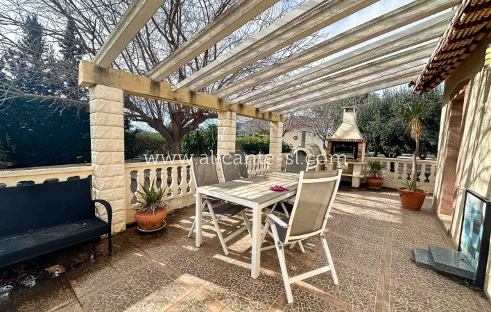 Sale - Finca - Hondón de las Nieves