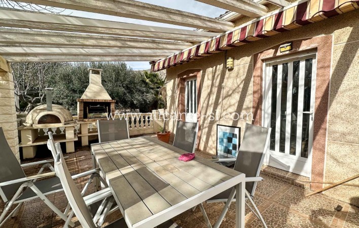 Sale - Finca - Hondón de las Nieves