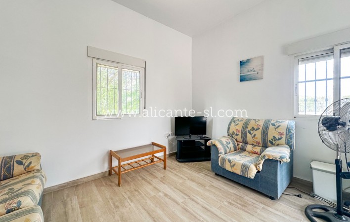 Sale - Finca - Hondón de las Nieves