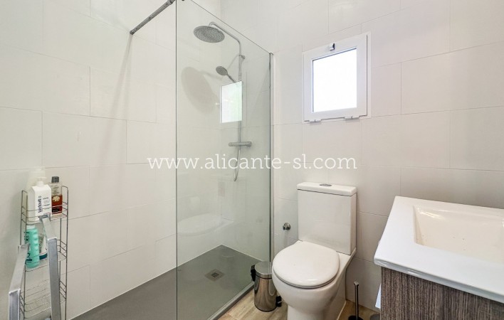 Sale - Finca - Hondón de las Nieves