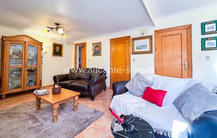 Revente - Finca - Hondón de las Nieves