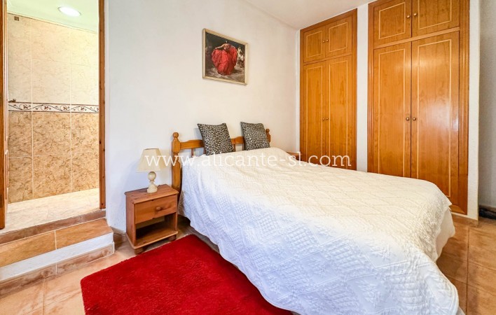 Revente - Finca - Hondón de las Nieves