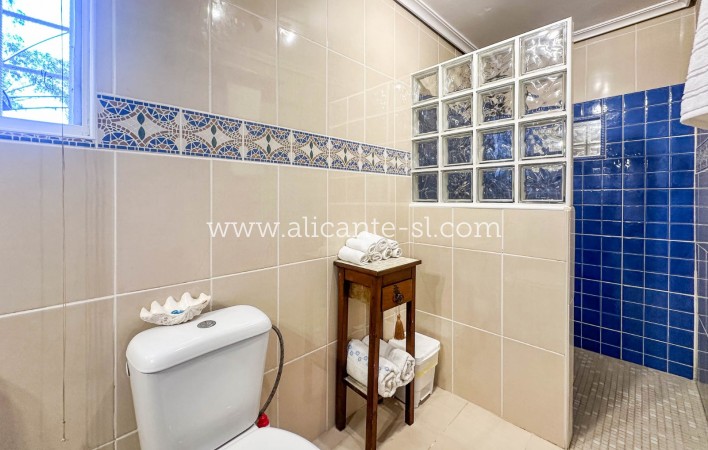 Revente - Finca - Hondón de las Nieves