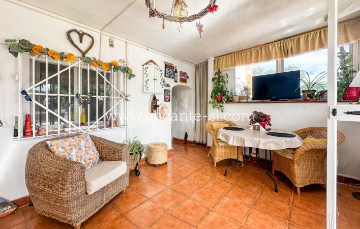 Revente - Finca - Hondón de las Nieves