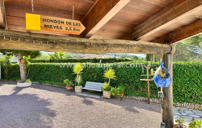 Revente - Finca - Hondón de las Nieves