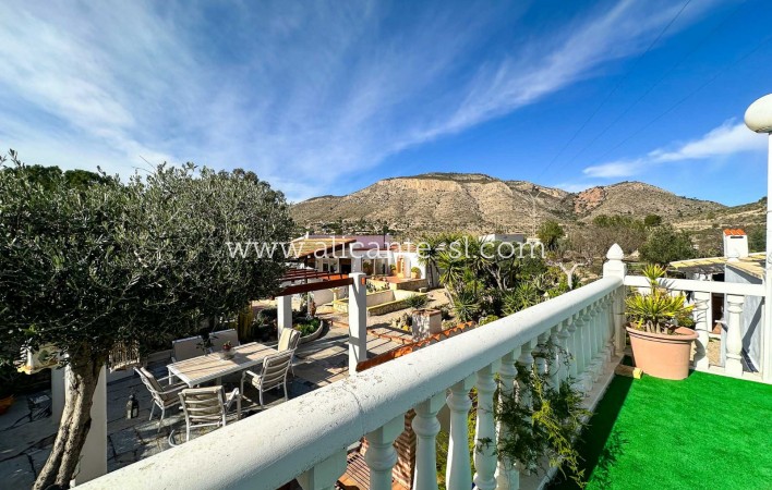 Revente - Finca - Hondón de las Nieves