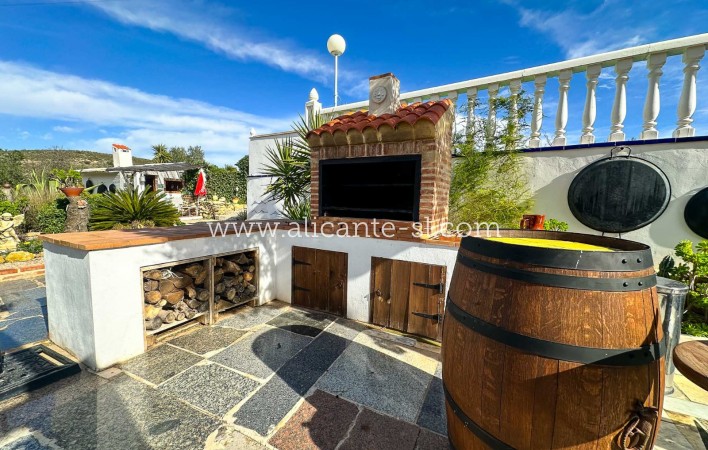 Revente - Finca - Hondón de las Nieves