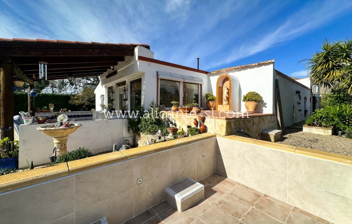 Revente - Finca - Hondón de las Nieves