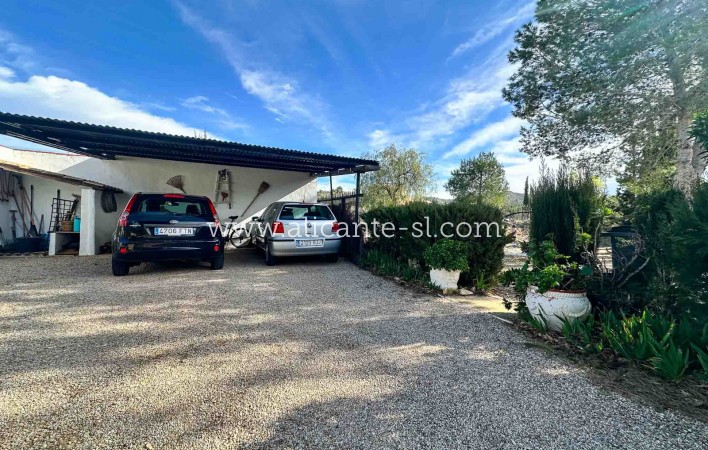 Revente - Finca - Hondón de las Nieves