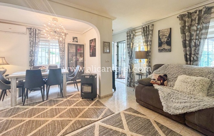 Sale - Villa  - Monforte del Cid