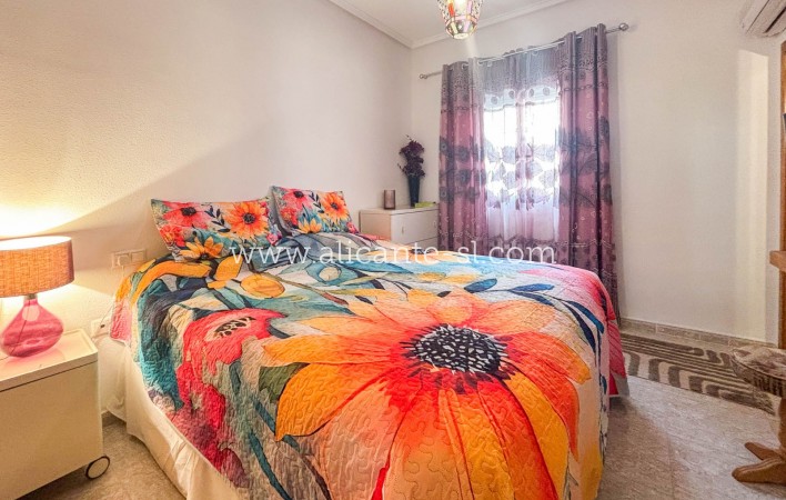 Sale - Villa  - Monforte del Cid