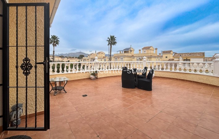 Sale - Villa  - Monforte del Cid