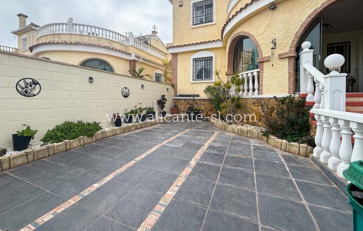 Sale - Villa  - Monforte del Cid