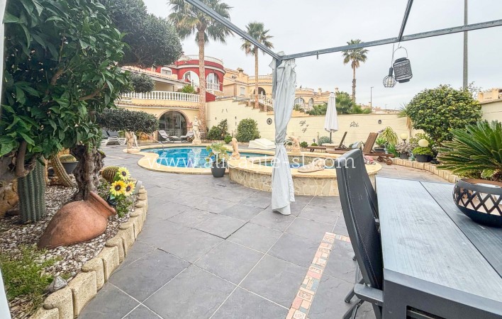 Sale - Villa  - Monforte del Cid