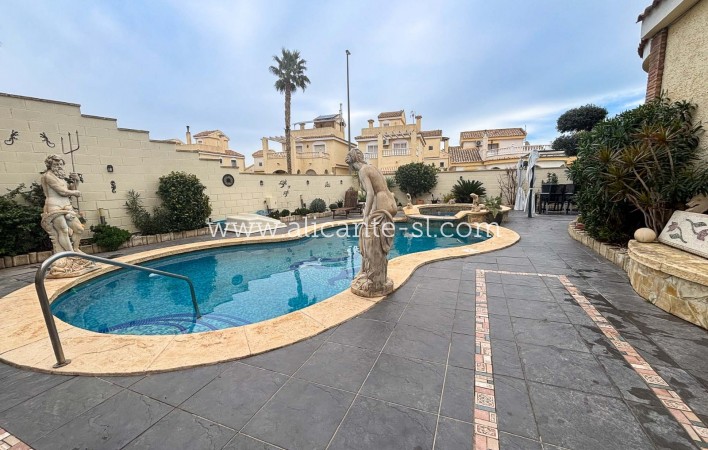 Sale - Villa  - Monforte del Cid