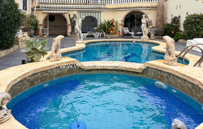 Sale - Villa  - Monforte del Cid