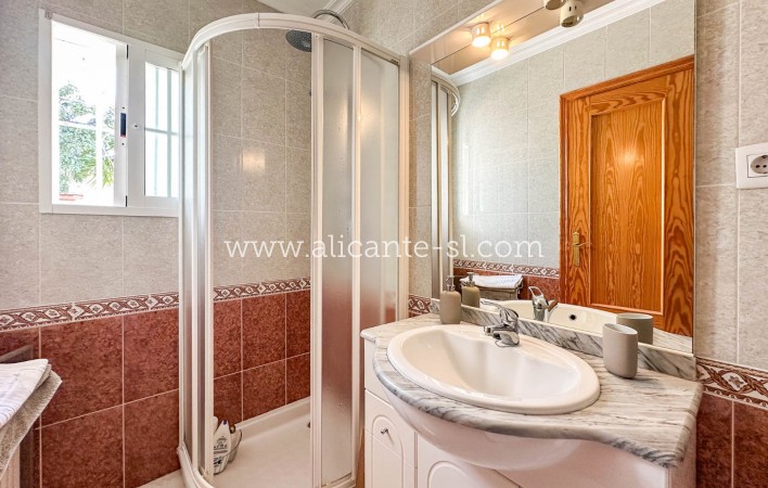 Sale - Villa  - Hondón de los Fráiles