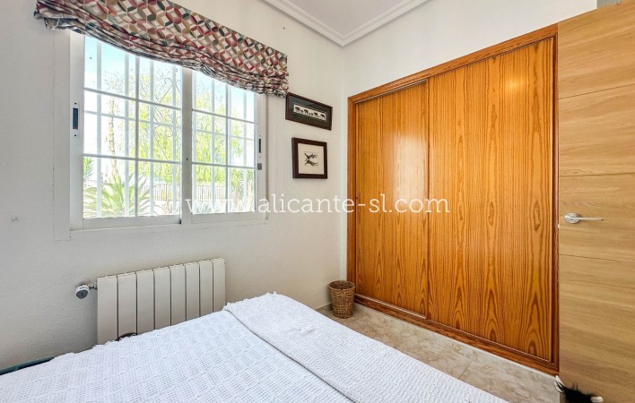 Sale - Villa  - Hondón de los Fráiles